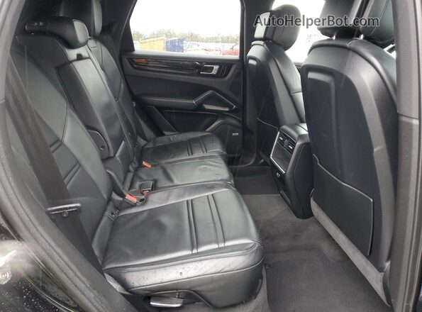 WP1AA2AY6LDA01764 2020 PORSCHE CAYENNE Black Вид задньої частини салону