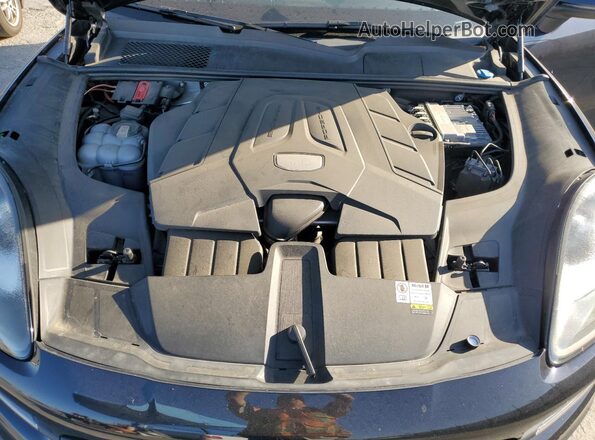 WP1AA2AY8PDA02095 2023 PORSCHE CAYENNE Blue Widok komory silnika