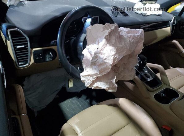 WP1AA2AYXMDA07858 2021 PORSCHE CAYENNE White Widok deski rozdzielczej