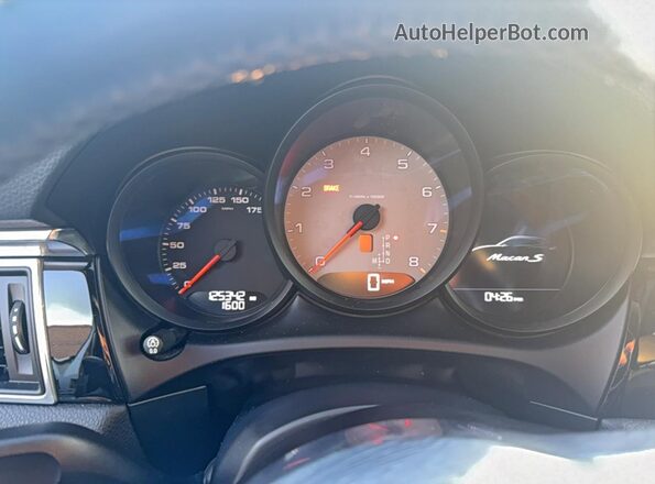 WP1AB2A50GLB54364 2016 PORSCHE MACAN Silver Vista del cuadro de instrumentos