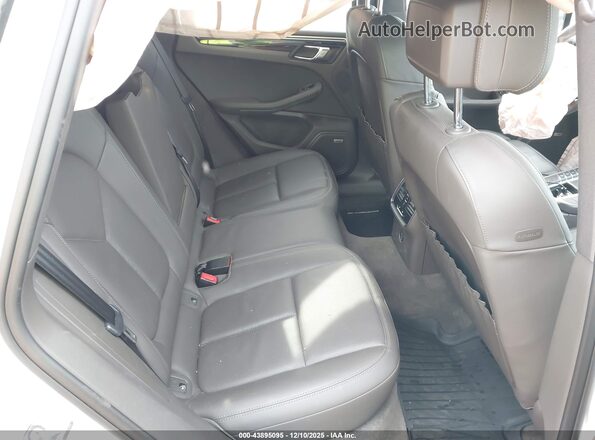 WP1AB2A54KLB30920 2019 PORSCHE MACAN White Вид наклейки з VIN-кодом