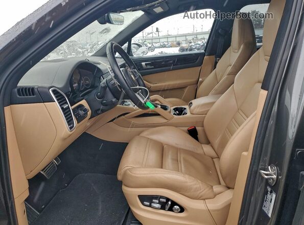 WP1AB2AY6KDA65590 2019 PORSCHE CAYENNE Gray Вид салону спереду