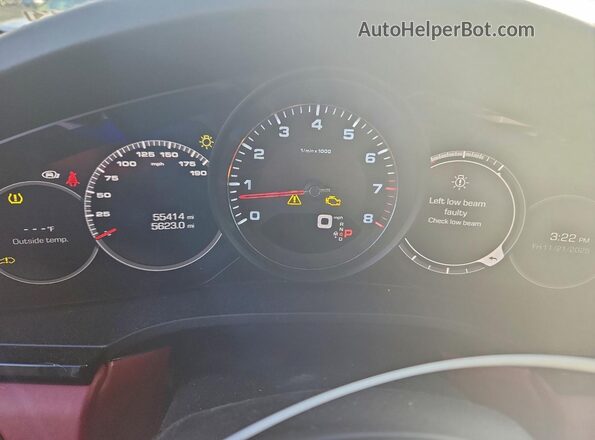 WP1AB2AY6MDA27456 2021 PORSCHE CAYENNE White Vista del cuadro de instrumentos