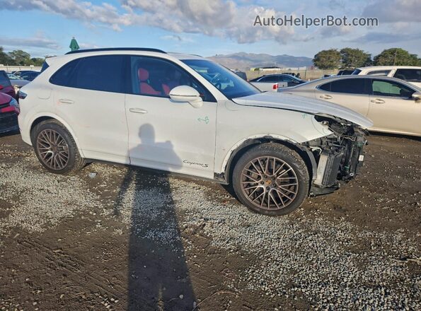 WP1AB2AY6MDA27456 2021 PORSCHE CAYENNE White Delantero derecho