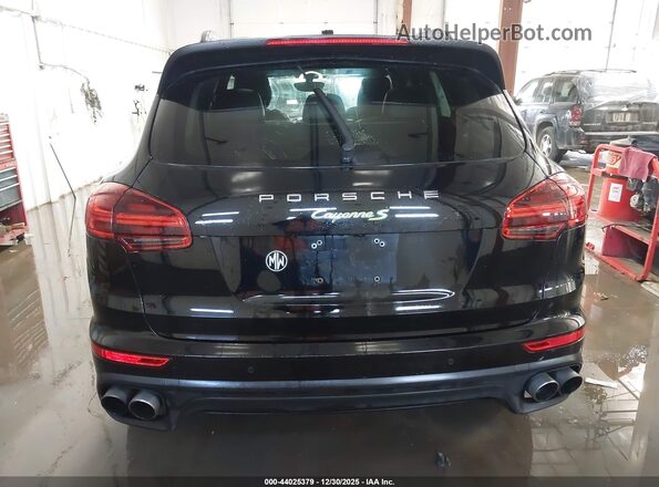 WP1AE2A21HLA73078 2017 PORSCHE CAYENNE Black 