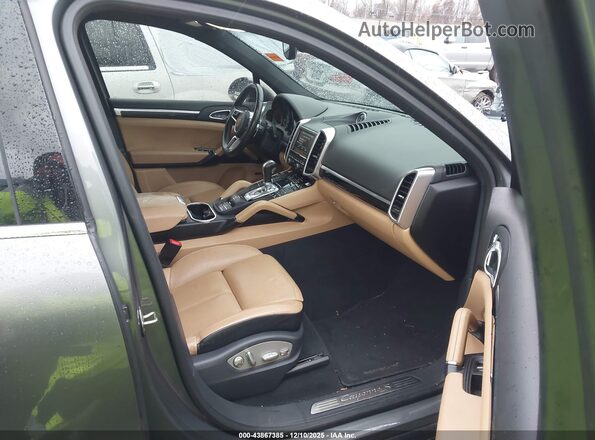 WP1AE2A25GLA60784 2016 PORSCHE CAYENNE Gray წინა სალონის ხედი