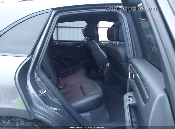 WP1AF2A54GLB91714 2016 PORSCHE MACAN Gray VIN կոդի պիտակի տեսք