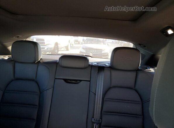 WP1AG2A52MLB53276 2021 PORSCHE MACAN Silver Rear seats view