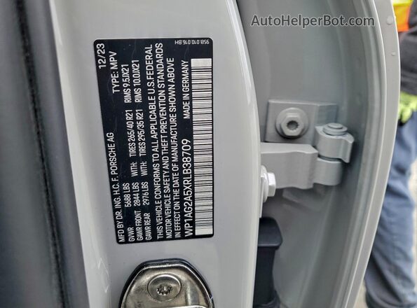 WP1AG2A5XRLB38709 2024 PORSCHE MACAN Gray 