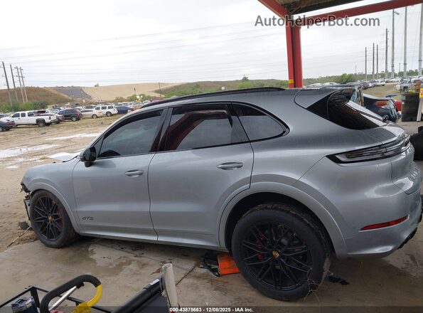 WP1AG2AY8TDA25269 2026 PORSCHE CAYENNE Silver Панорамний вид салону 360°
