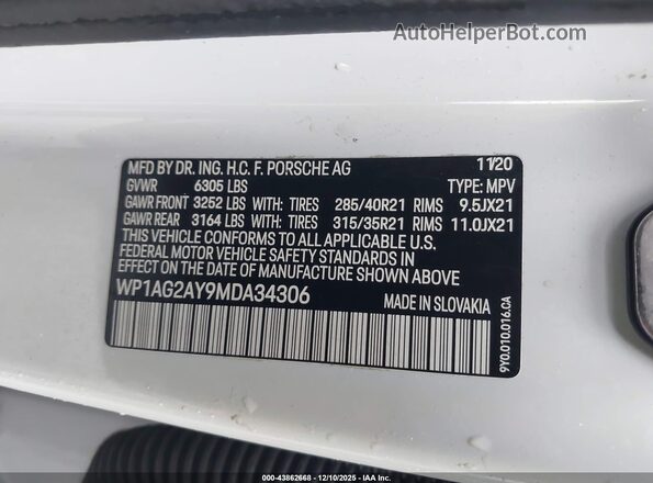 WP1AG2AY9MDA34306 2021 PORSCHE CAYENNE White Vista del compartimento del motor