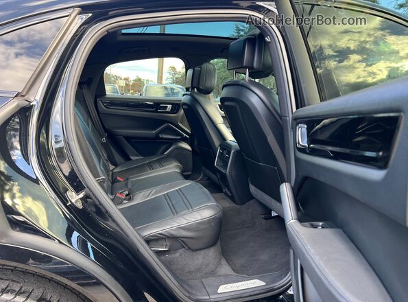 WP1BA2AY1LDA48074 2020 PORSCHE CAYENNE Black უკანა ხედი