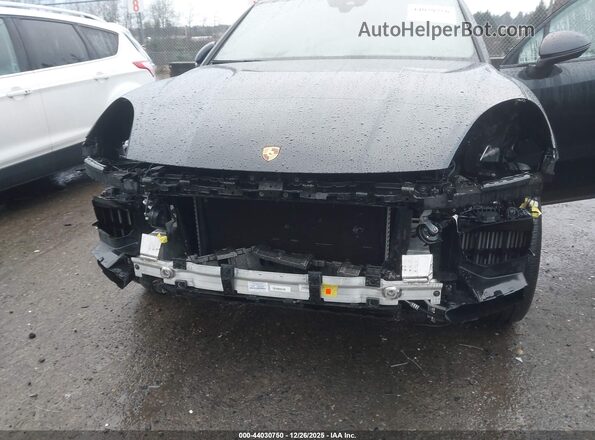 WP1BA2AY1MDA40719 2021 PORSCHE CAYENNE Black Դիմացի տեսք