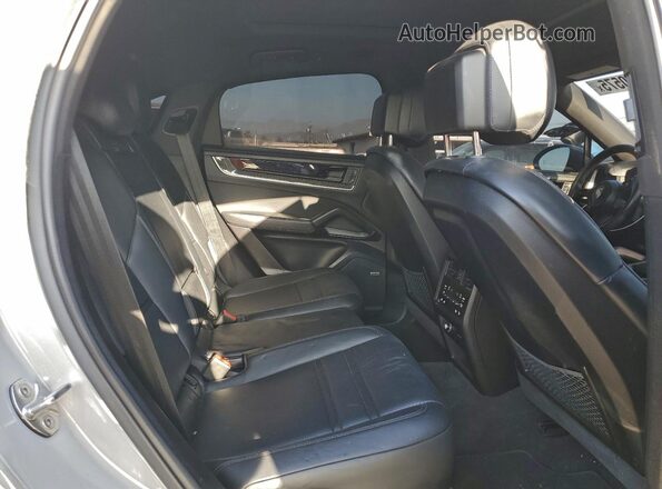 WP1BA2AY1RDA52862 2024 PORSCHE CAYENNE Gray Вид задньої частини салону