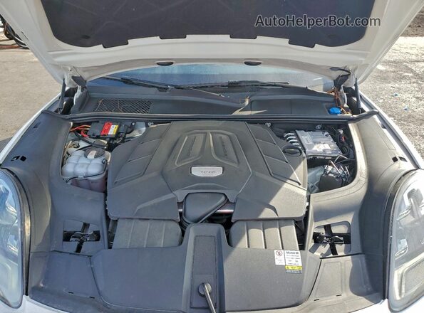 WP1BA2AY6NDA48543 2022 PORSCHE CAYENNE White Вид підкапотного простору
