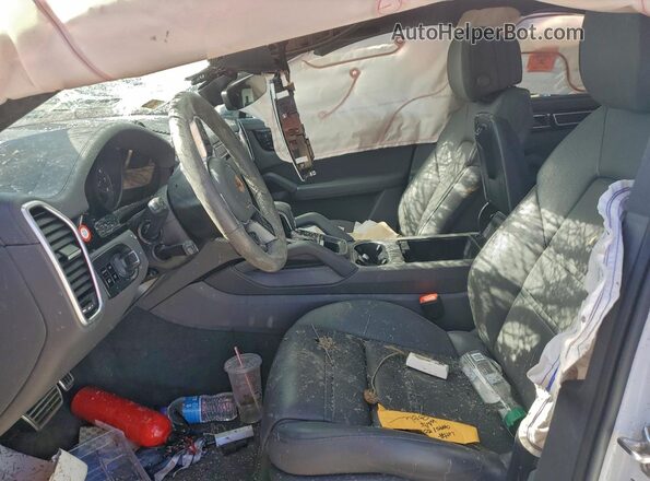 WP1BG2AY6MDA49558 2021 PORSCHE CAYENNE Белый Вид салона спереди