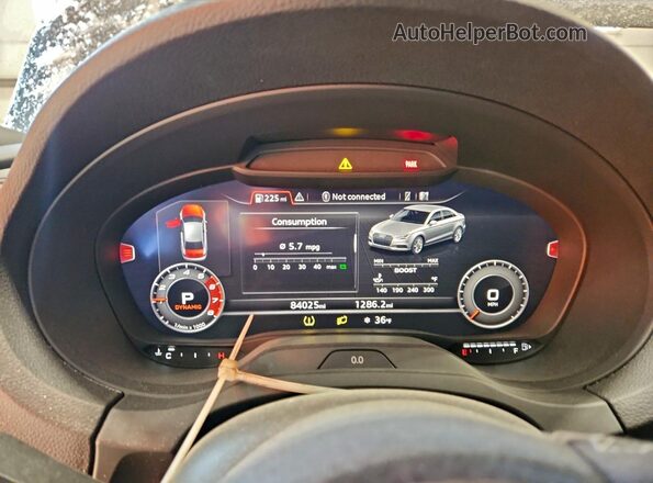 WUABWGFF1J1900481 2018 AUDI RS3 Black ხელსაწყოთა პანელის ხედი