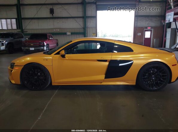 WUAEEAFX7L7900930 2020 AUDI R8 Orange Widok wnętrza 360 stopni