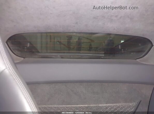 WUAEEAFX7L7900930 2020 AUDI R8 Orange Widok naklejki z numerem VIN