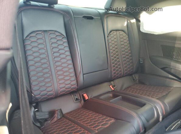 WUAPWAF58JA902660 2018 AUDI RS5 White Vista de los asientos traseros