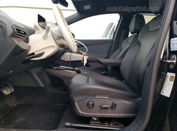 WVGDMPE24MP010483 2021 VOLKSWAGEN ID.4 Black Սալոնի դիմացի տեսք