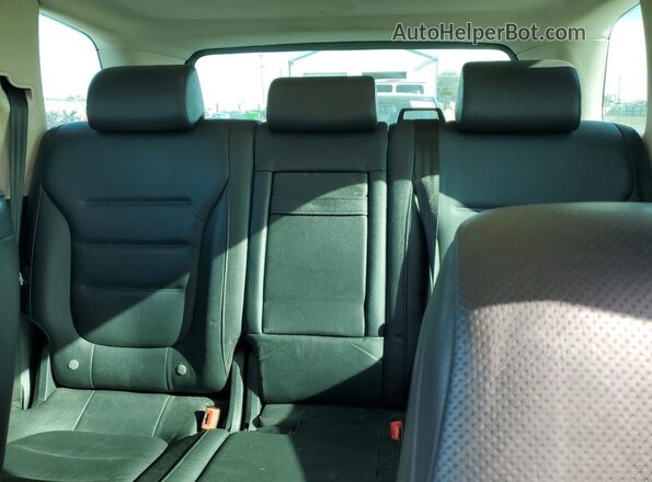 WVGEF9BP7GD010865 2016 VOLKSWAGEN TOUAREG Black Vista de los asientos traseros