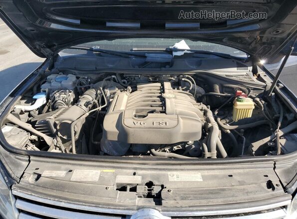 WVGEF9BP7GD010865 2016 VOLKSWAGEN TOUAREG Black Vista del compartimento del motor