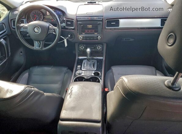 WVGEF9BP9GD003254 2016 VOLKSWAGEN TOUAREG White Vista del salpicadero