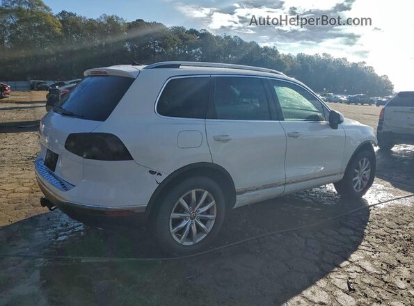 WVGEF9BP9GD003254 2016 VOLKSWAGEN TOUAREG White Trasero derecho