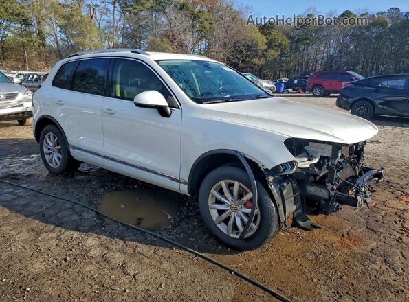 WVGEF9BP9GD003254 2016 VOLKSWAGEN TOUAREG White Delantero derecho