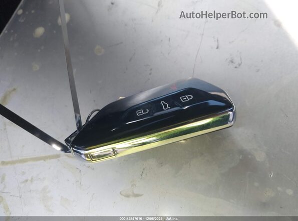 WVGRMPE21MP057007 2021 VOLKSWAGEN ID.4 Gray წინა პანელის ხედი