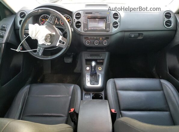 WVGSV7AX3HK026800 2017 VOLKSWAGEN TIGUAN Blue წინა პანელის ხედი