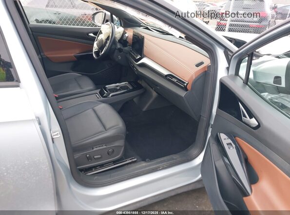 WVGTMPE23MP061811 2021 VOLKSWAGEN ID.4 Silver წინა სალონის ხედი