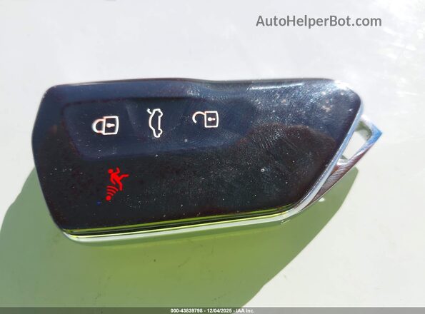 WVGTMPE26MP061026 2021 VOLKSWAGEN ID.4 White წინა პანელის ხედი