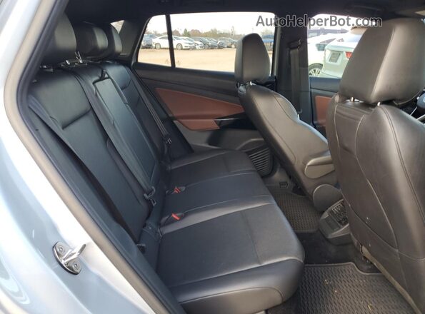 WVGTMPE29MP041059 2021 VOLKSWAGEN ID.4 Silver Widok tylnych siedzeń