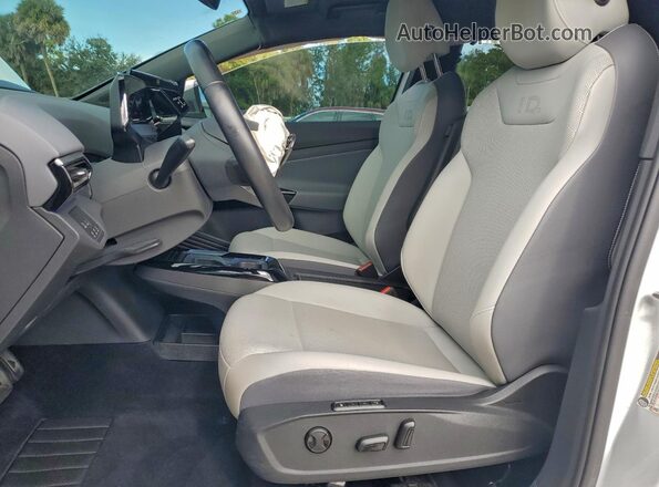 WVGUNPE27MP064194 2021 VOLKSWAGEN ID.4 White Vista interior delantera