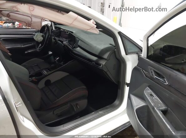 WVW2A7CD3PW148437 2023 VOLKSWAGEN GOLF White Вид салону спереду