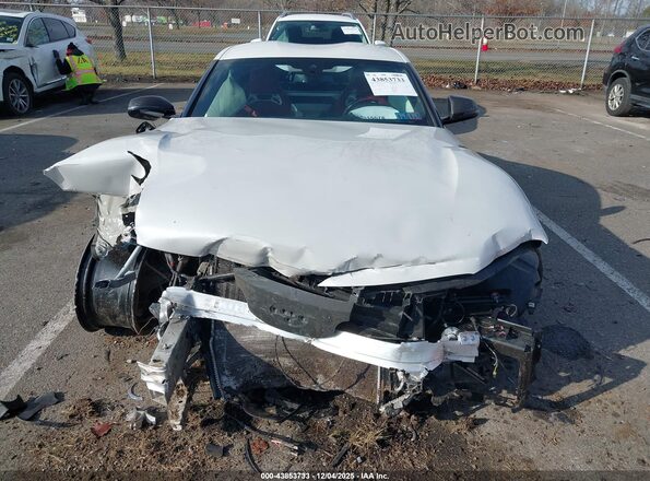 WZ1DB0C01NW050726 2022 TOYOTA GR SUPRA White Սարքավորումների վահանակի տեսք