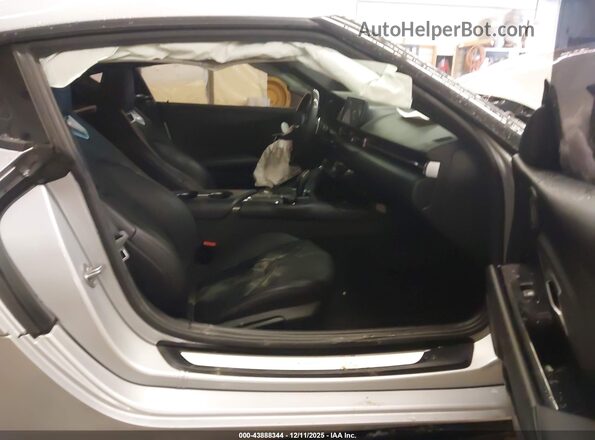 WZ1DB0C03NW051201 2022 TOYOTA GR SUPRA Silver VIN կոդի պիտակի տեսք