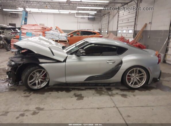 WZ1DB0C03NW051201 2022 TOYOTA GR SUPRA Silver Սալոնի 360 աստիճան տեսք