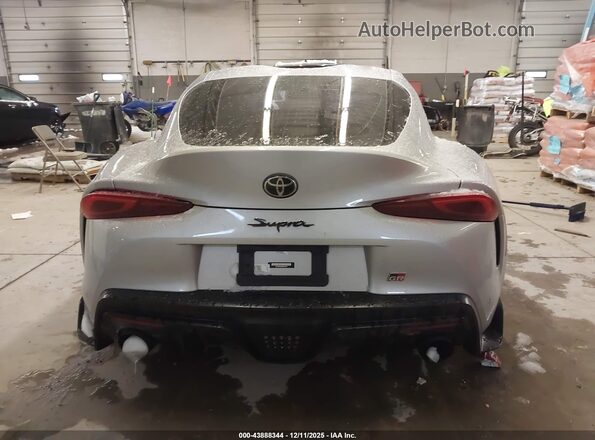 WZ1DB0C03NW051201 2022 TOYOTA GR SUPRA Silver 