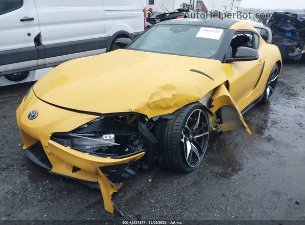 WZ1DB0C06MW040093 2021 TOYOTA GR SUPRA Yellow წინა ხედი