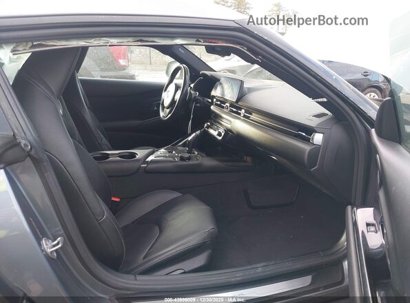 WZ1DB4C01LW028245 2020 TOYOTA GR SUPRA Gray Вид салону спереду