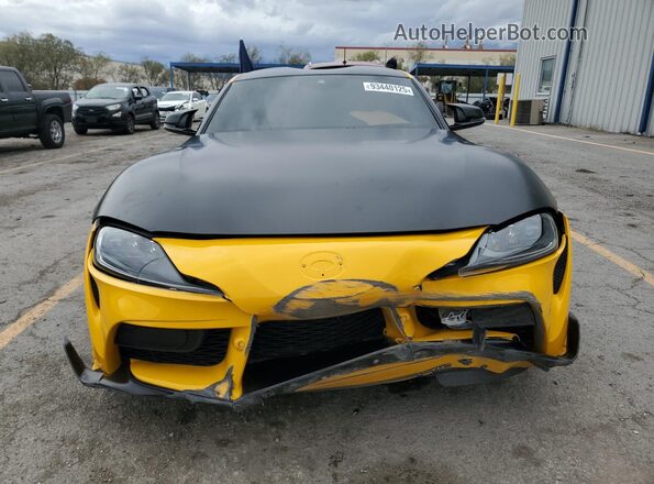 WZ1DB4C05LW023680 2020 TOYOTA SUPRA Желтый Вид спереди