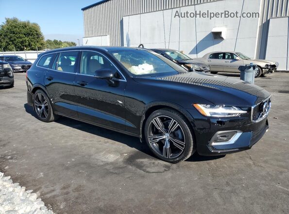 YV1102EL2L2397300 2020 VOLVO V60 Black Передня права чверть
