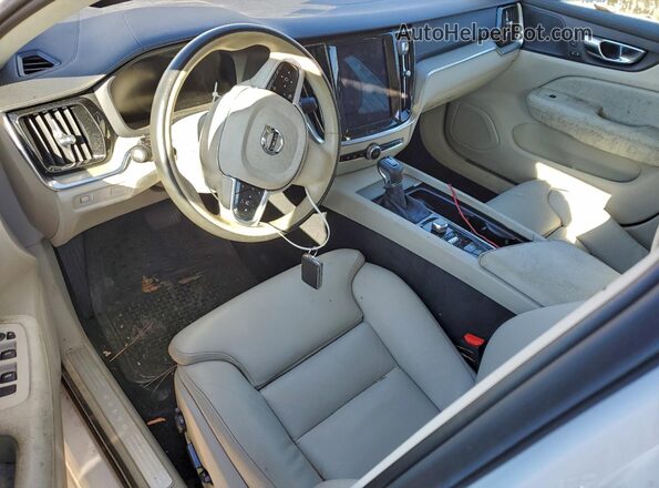 YV1102EL4L2354576 2020 VOLVO V60 White Dashboard view