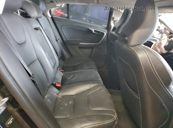 YV126MFL2H2436293 2017 VOLVO S60 Black 