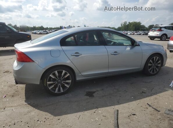 YV126MFL4J2452064 2018 VOLVO S60 Серебряный Задняя правая четверть