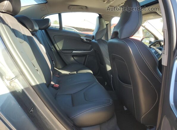 YV140MTL2J2457729 2018 VOLVO S60 Gray Вид задніх сидінь