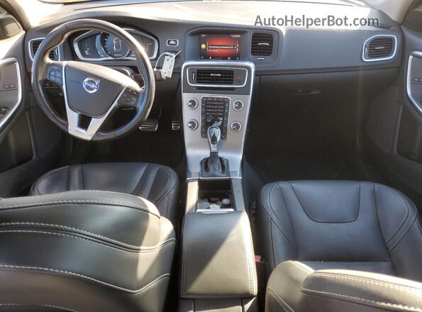 YV140MTL2J2457729 2018 VOLVO S60 Gray Вид панелі приладів